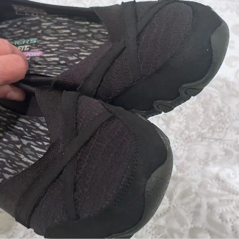 Skechers Relaxed Fit Bikers Wayfarer Women’s Comfort Slip On Black Suede Sz 8.5 - Picture 9 of 13